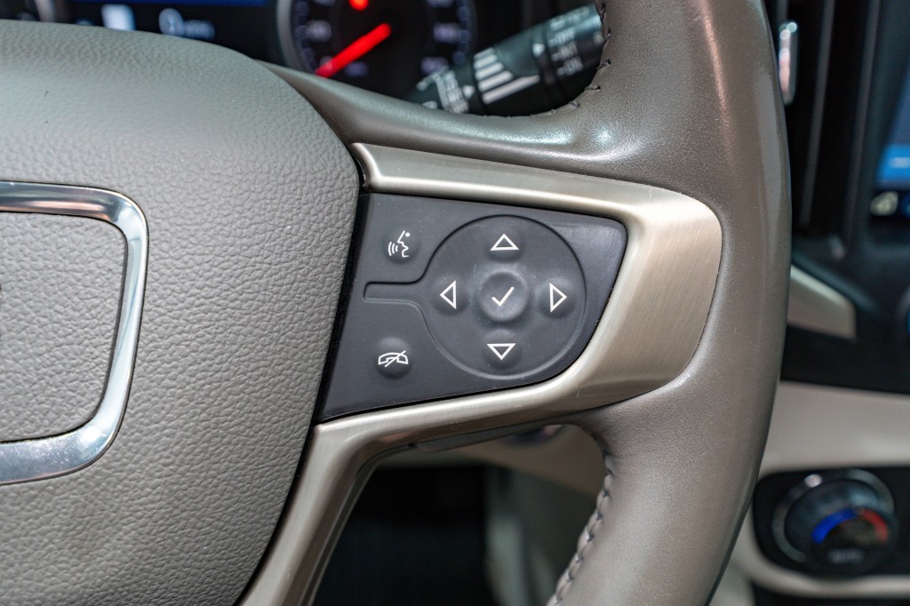 2020 GMC Terrain Image 26