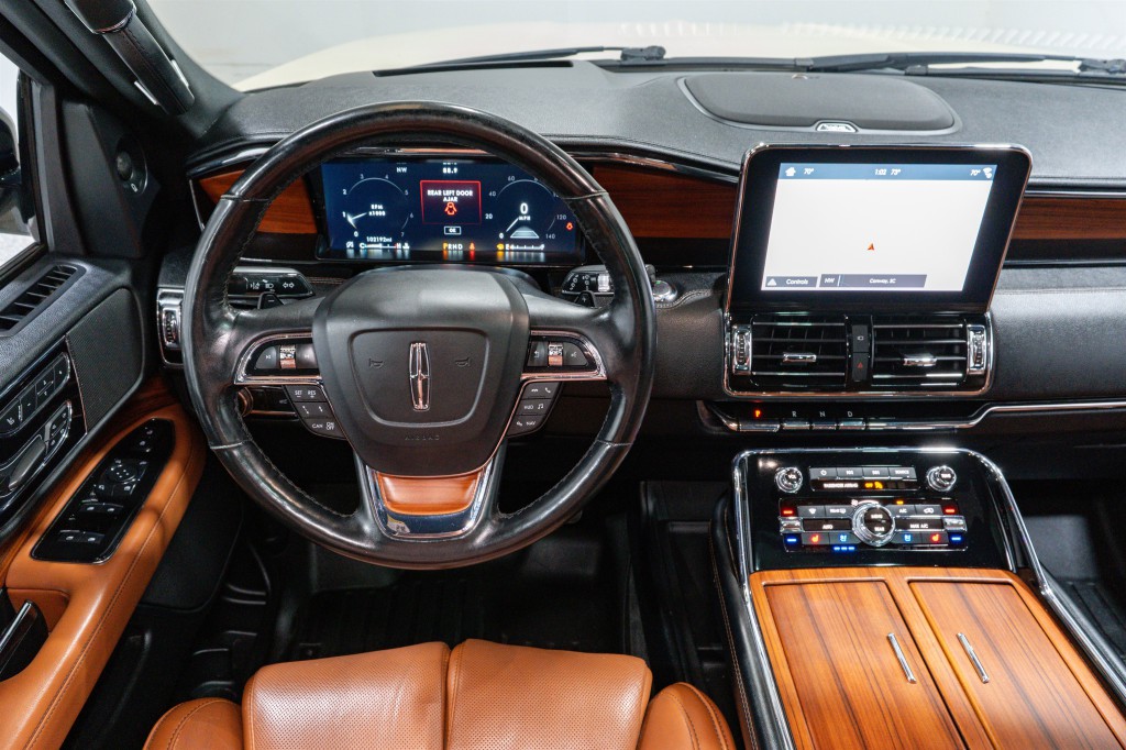 2018 Lincoln Navigator Image 12