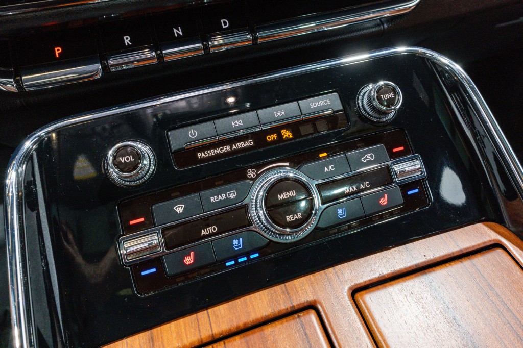 2018 Lincoln Navigator Image 25