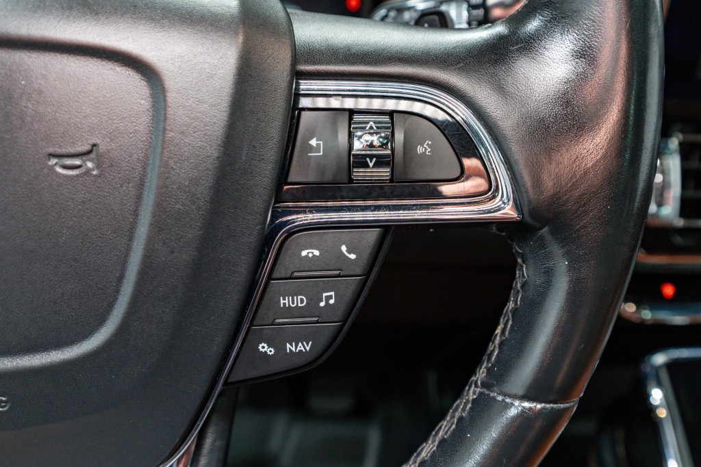 2018 Lincoln Navigator Image 28