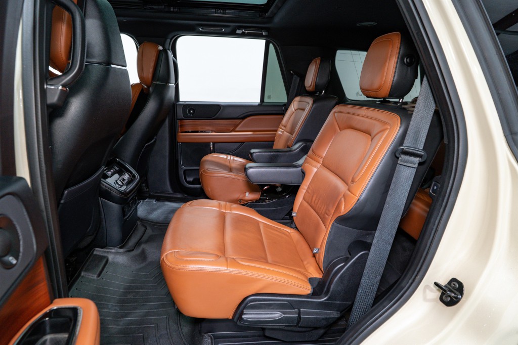2018 Lincoln Navigator Image 33