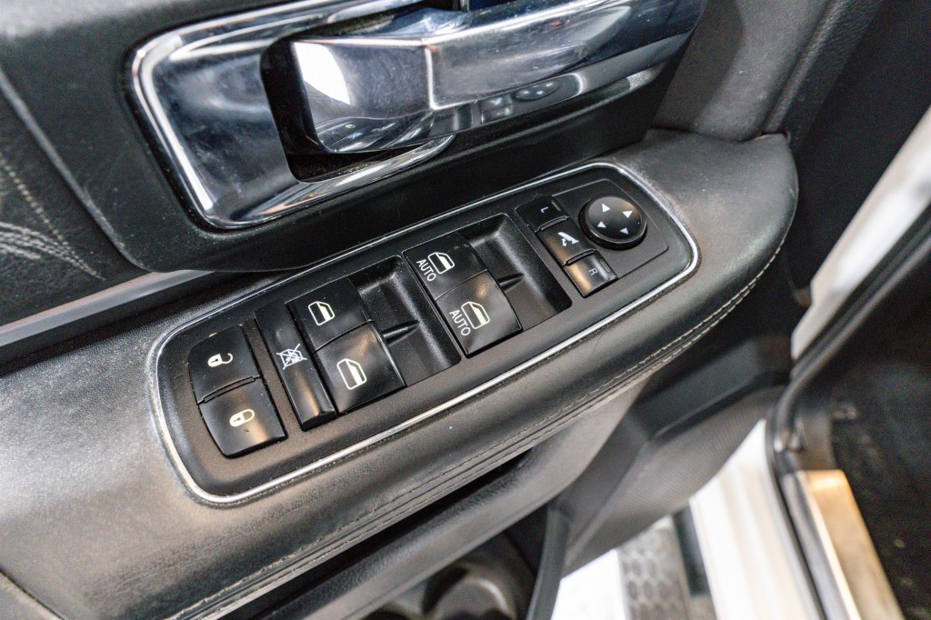 2014 RAM 2500 Image 12