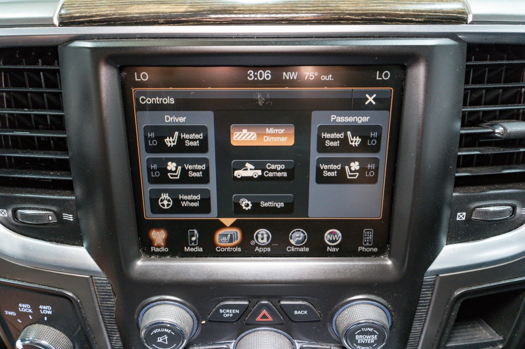 2014 RAM 2500 Image 17