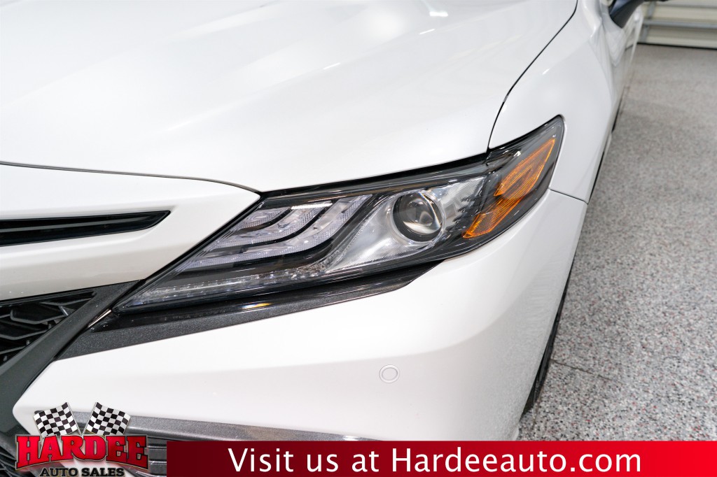 2021 Toyota Camry Image 8