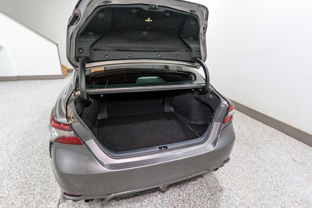 2024 Toyota Camry Image 32