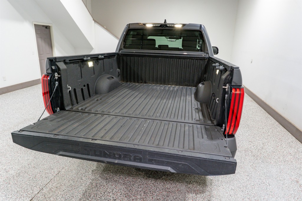 2023 Toyota Tundra Image 11
