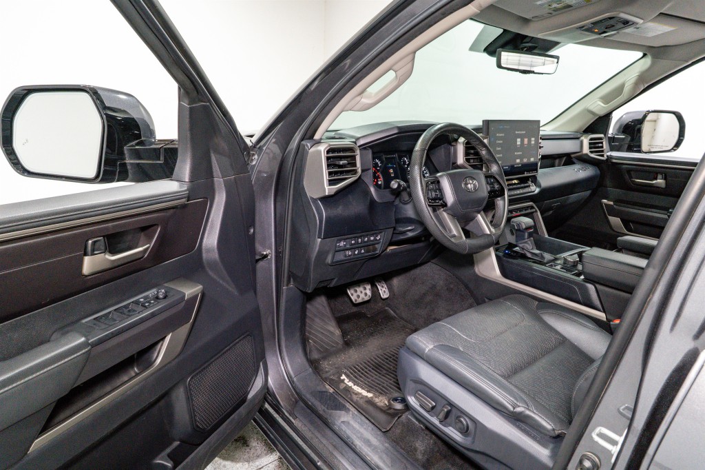 2023 Toyota Tundra Image 13