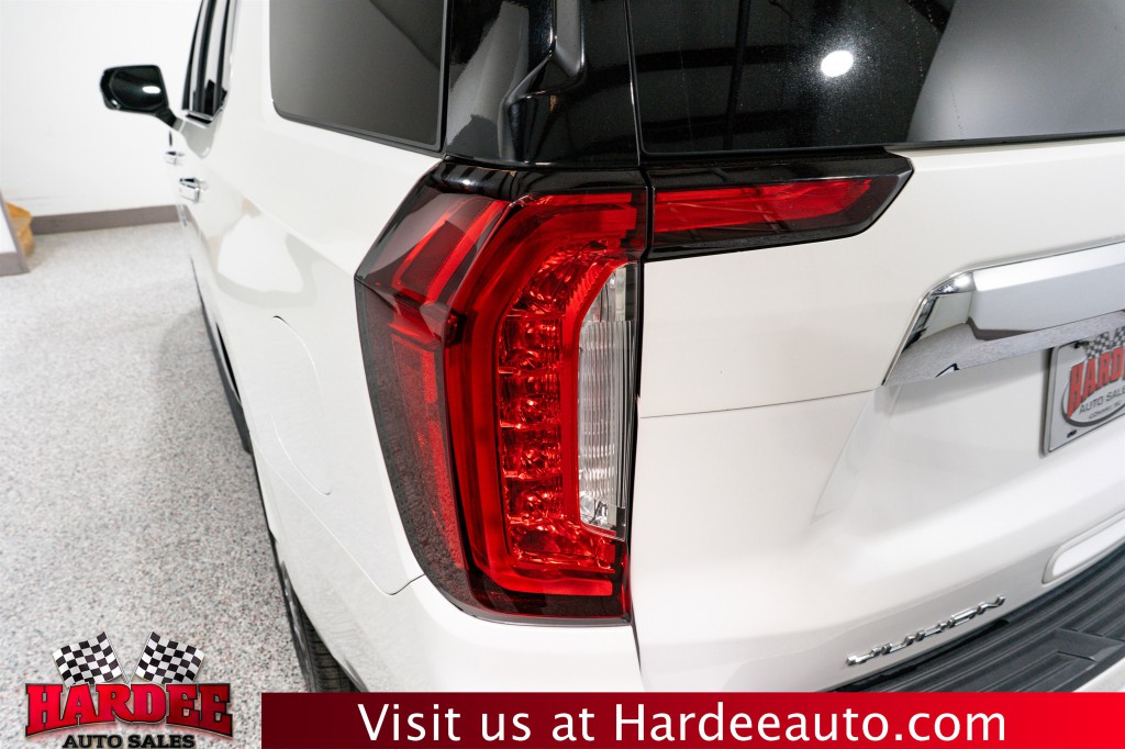 2023 GMC Yukon Image 9
