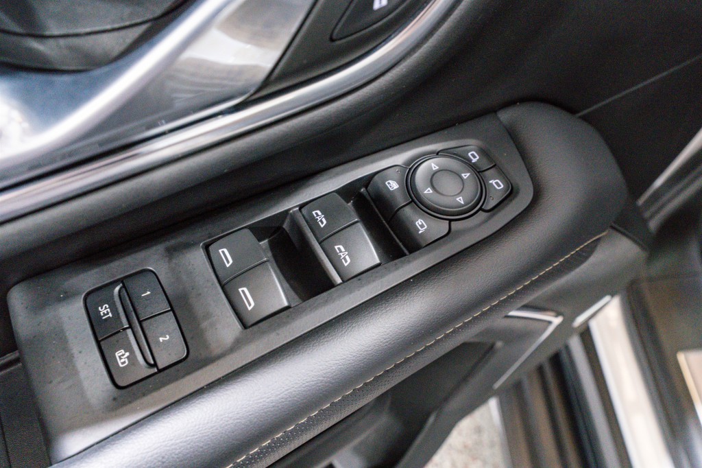 2023 GMC Yukon Image 14