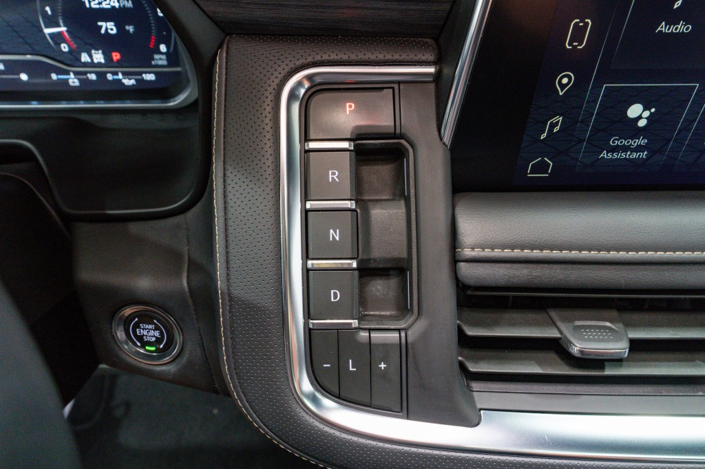 2023 GMC Yukon Image 24