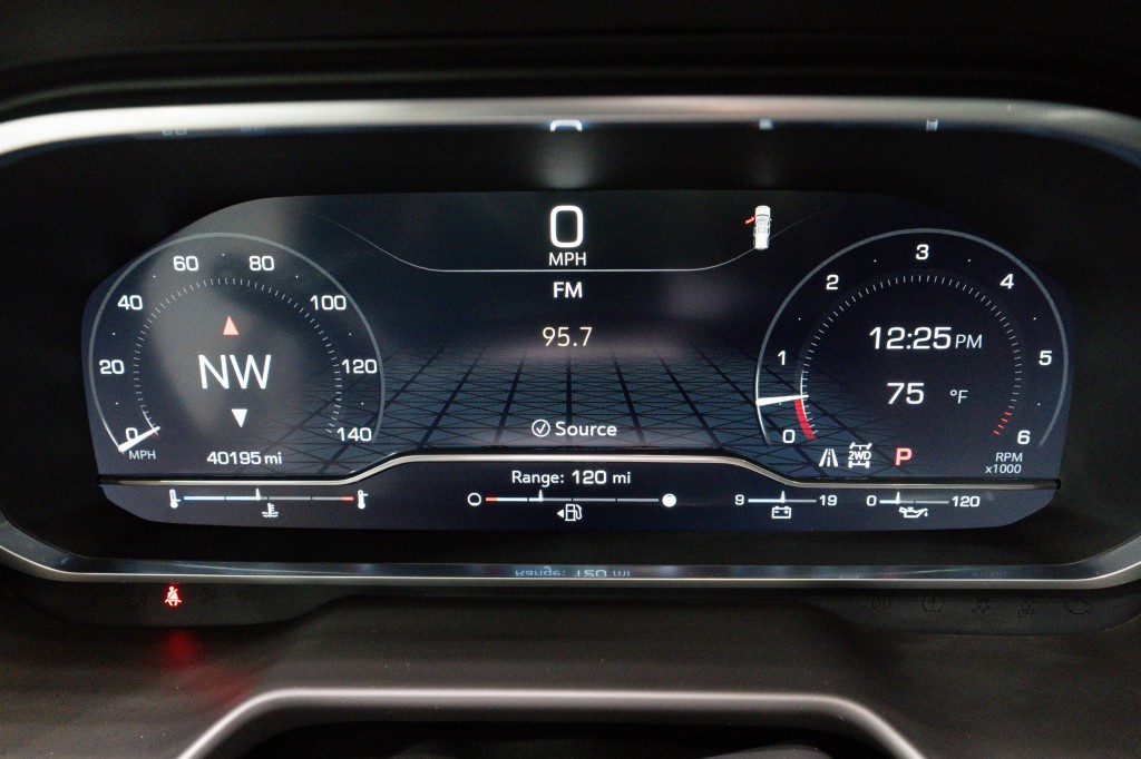 2023 GMC Yukon Image 25