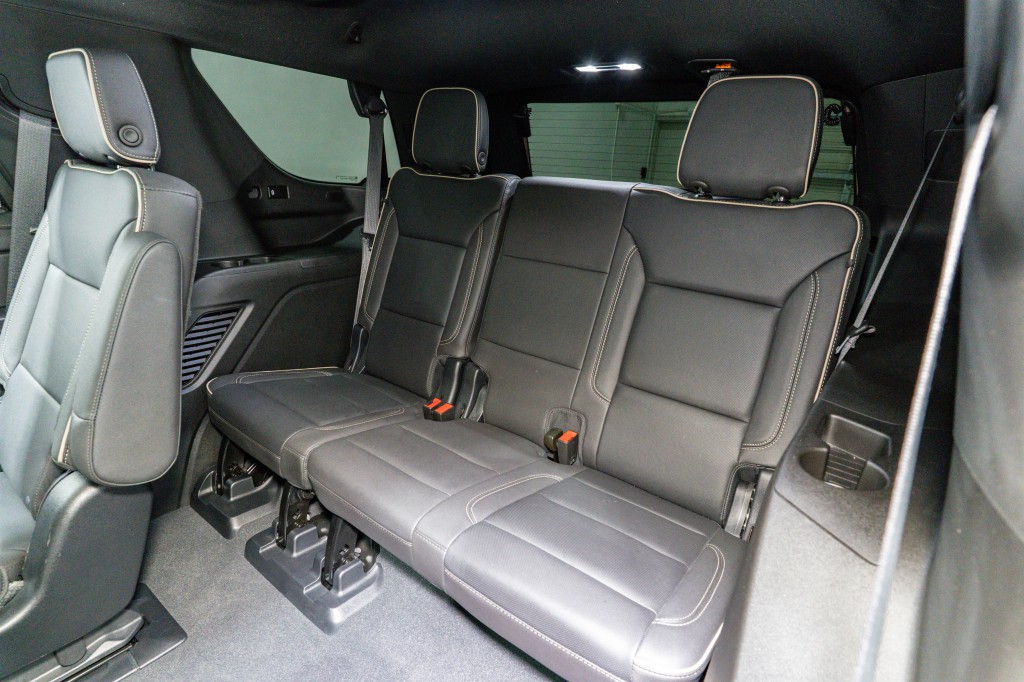 2023 GMC Yukon Image 33