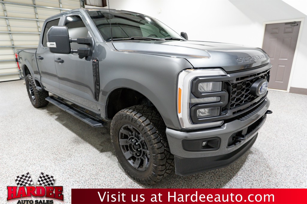 2023 Ford F-250 Image 6
