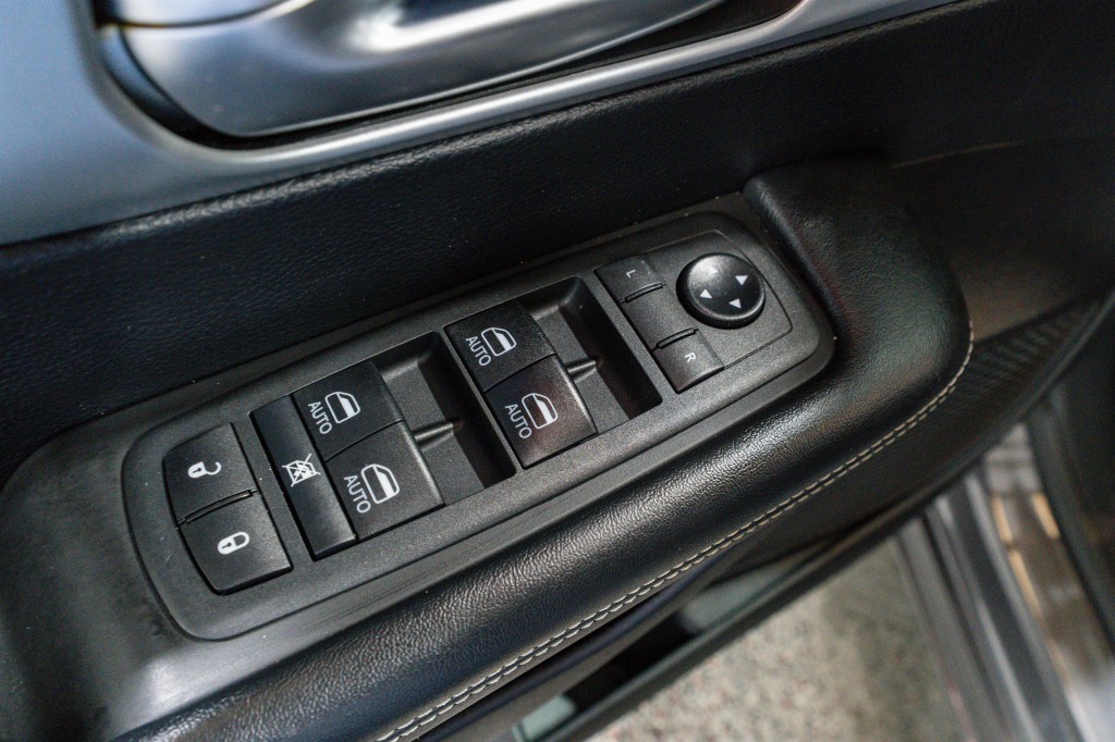2020 Chrysler Pacifica Image 15