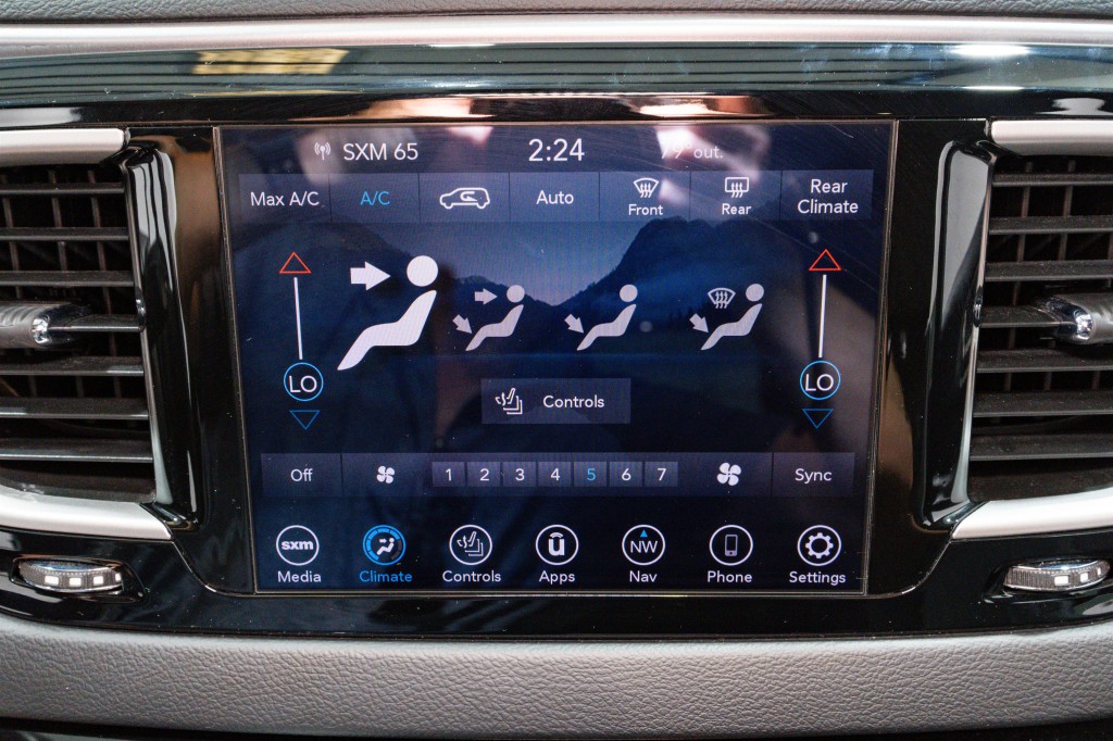 2020 Chrysler Pacifica Image 19