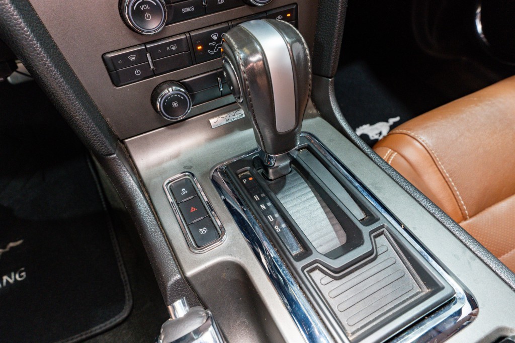 2013 Ford Mustang Image 18