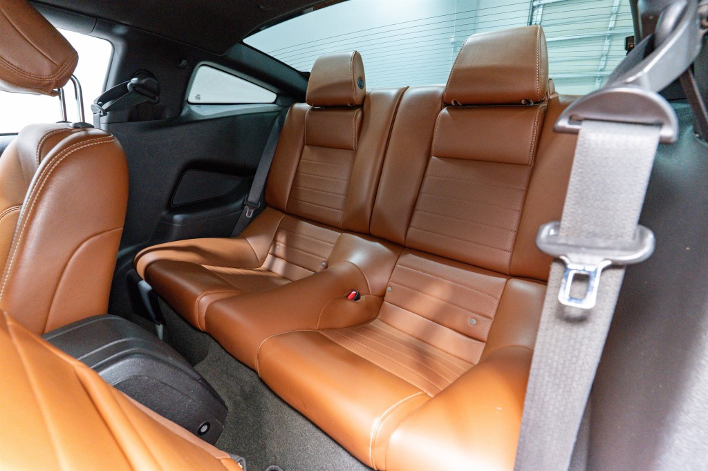 2013 Ford Mustang Image 24