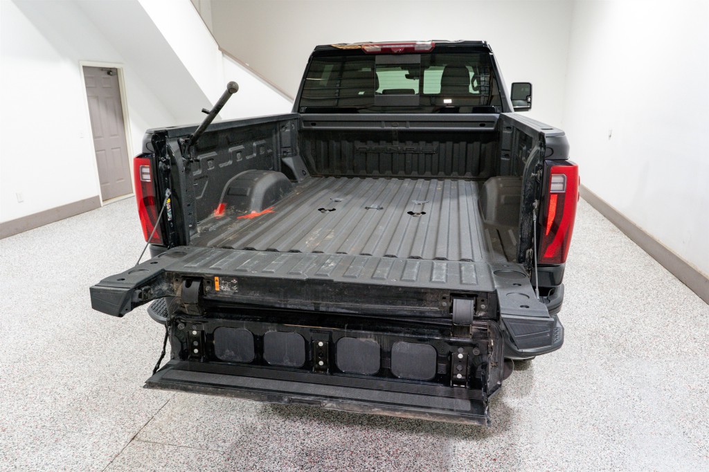 2024 GMC Sierra 2500 Image 11