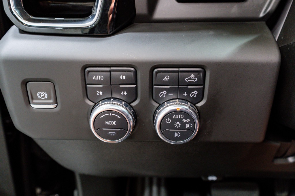 2024 GMC Sierra 2500 Image 37