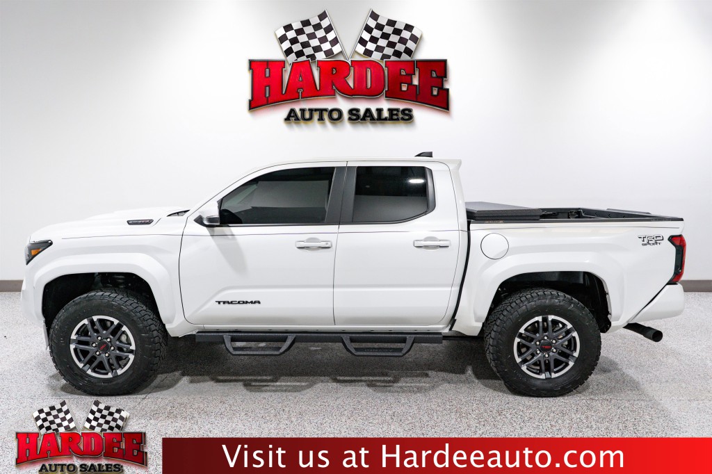 2024 Toyota Tacoma Image 1