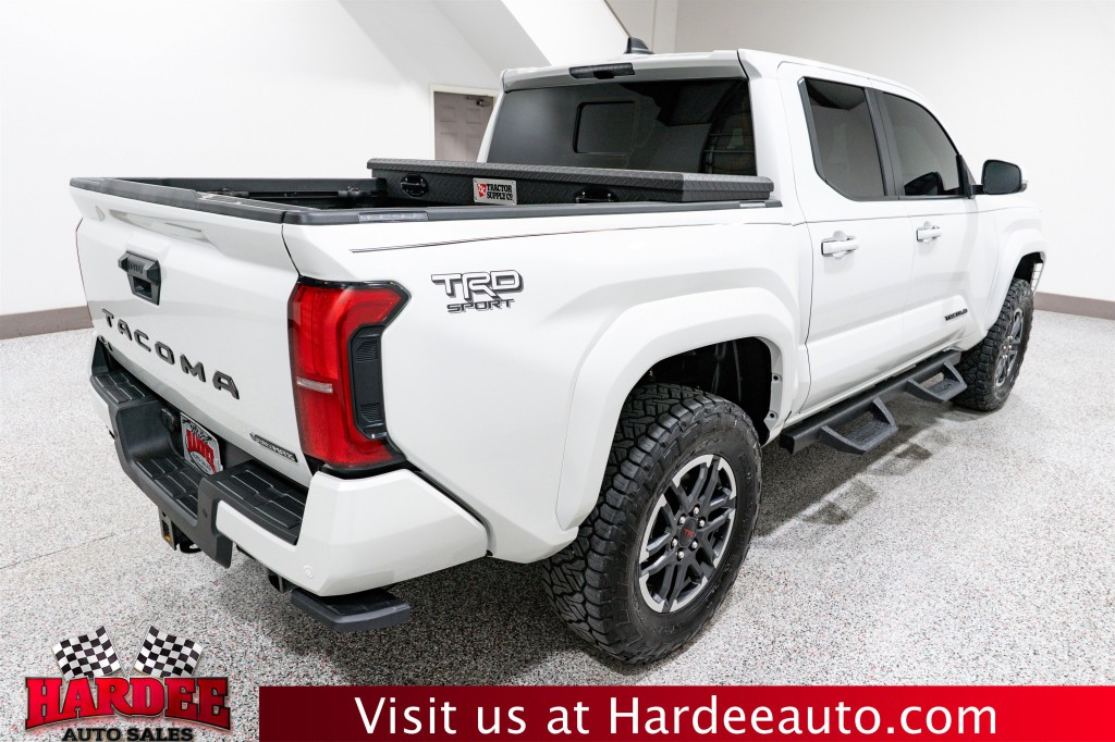 2024 Toyota Tacoma Image 5