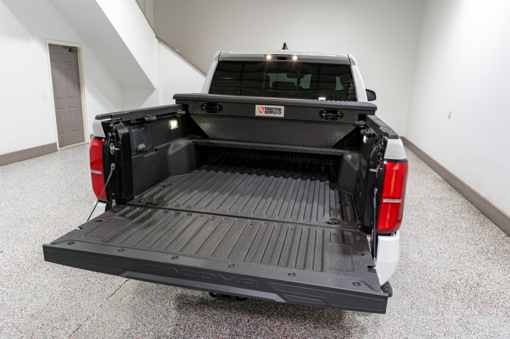 2024 Toyota Tacoma Image 11