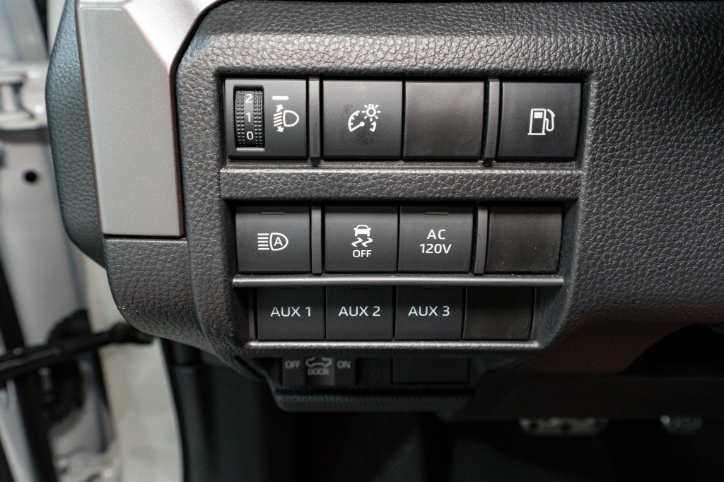2024 Toyota Tacoma Image 32