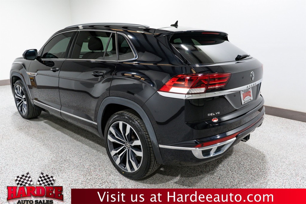 2022 Volkswagen Atlas Cross Sport Image 3