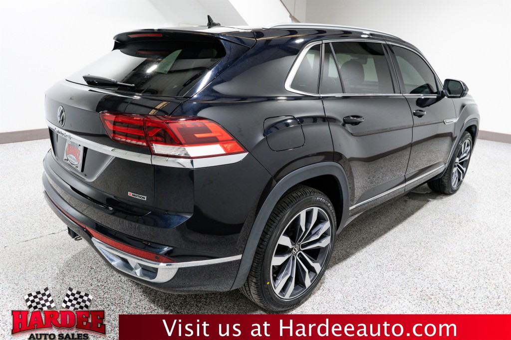 2022 Volkswagen Atlas Cross Sport Image 5