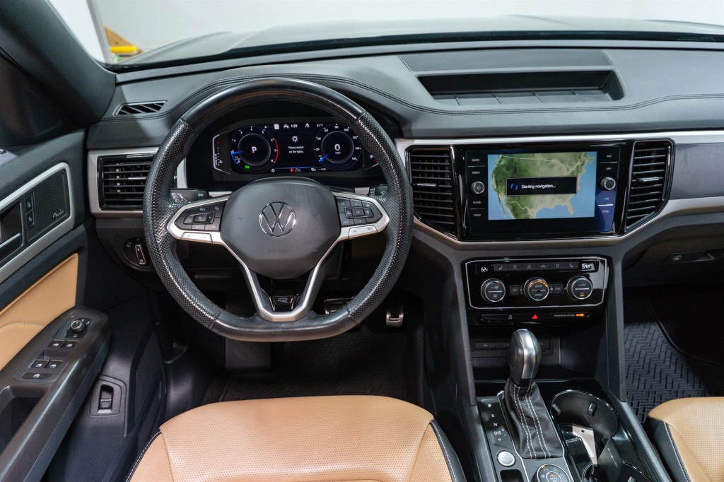 2022 Volkswagen Atlas Cross Sport Image 11