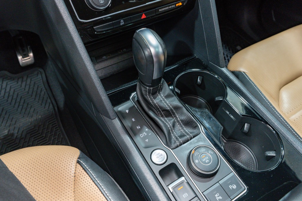 2022 Volkswagen Atlas Cross Sport Image 23