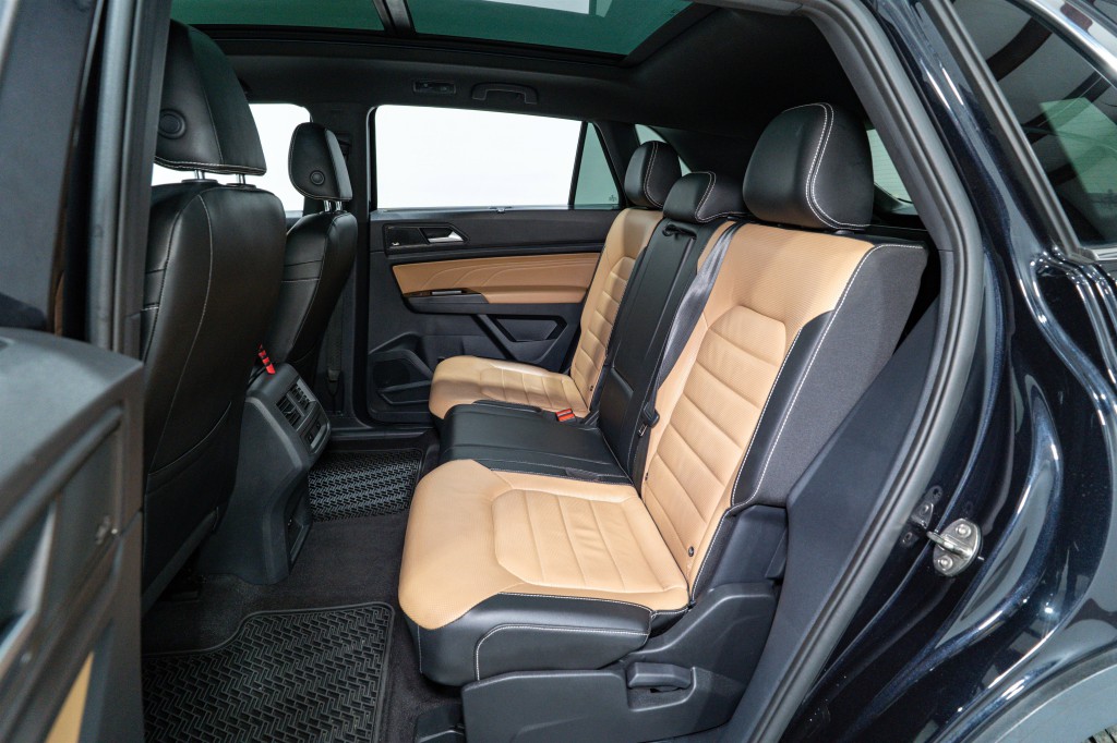 2022 Volkswagen Atlas Cross Sport Image 31