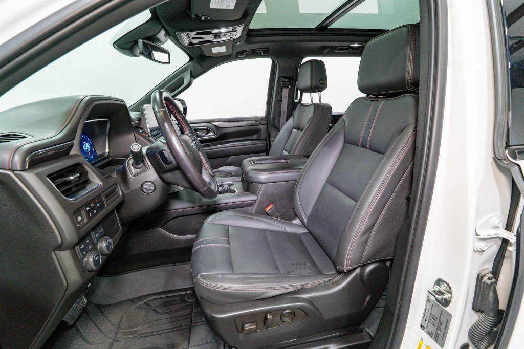 2023 Chevrolet Suburban Image 16