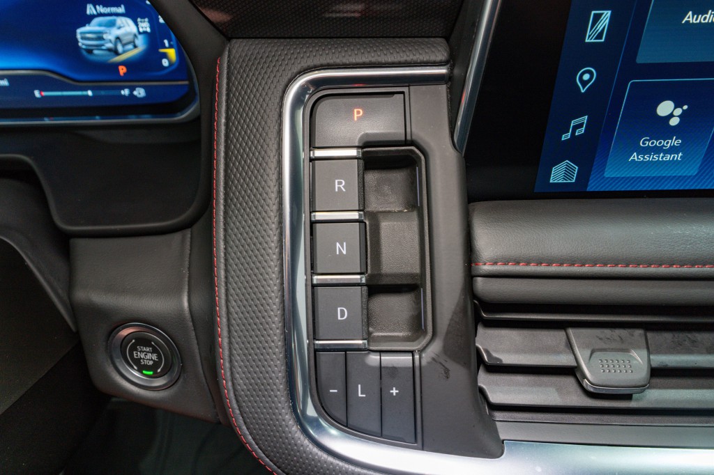 2023 Chevrolet Suburban Image 22