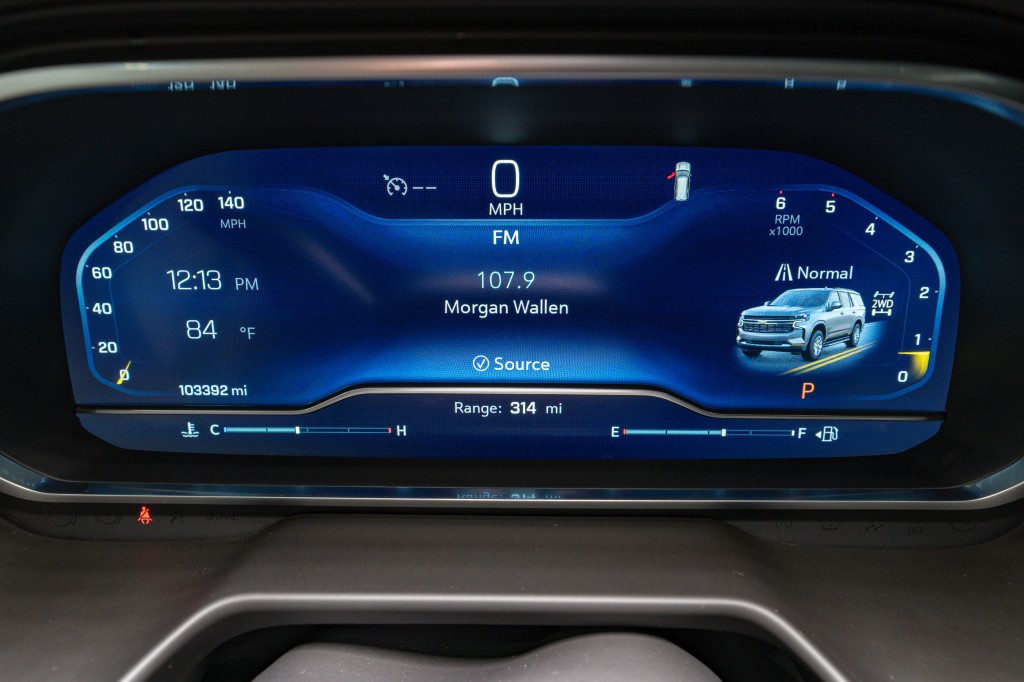 2023 Chevrolet Suburban Image 23