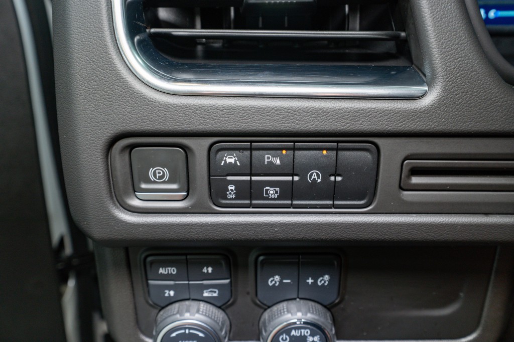 2023 Chevrolet Suburban Image 28