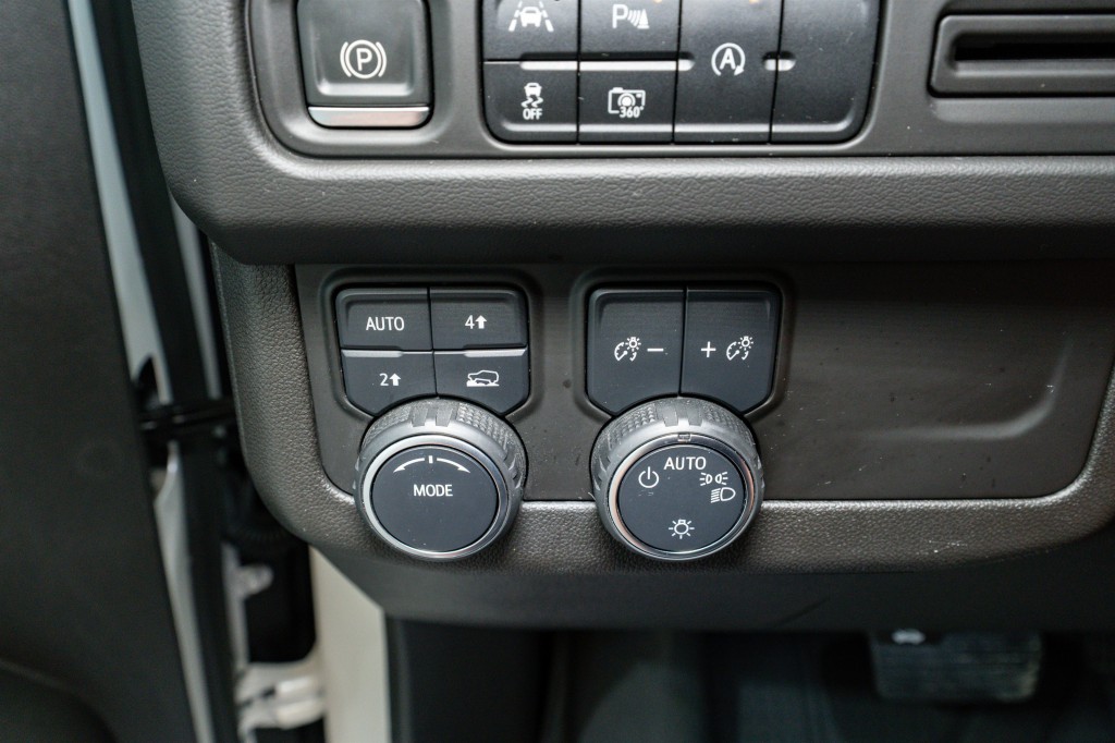 2023 Chevrolet Suburban Image 29