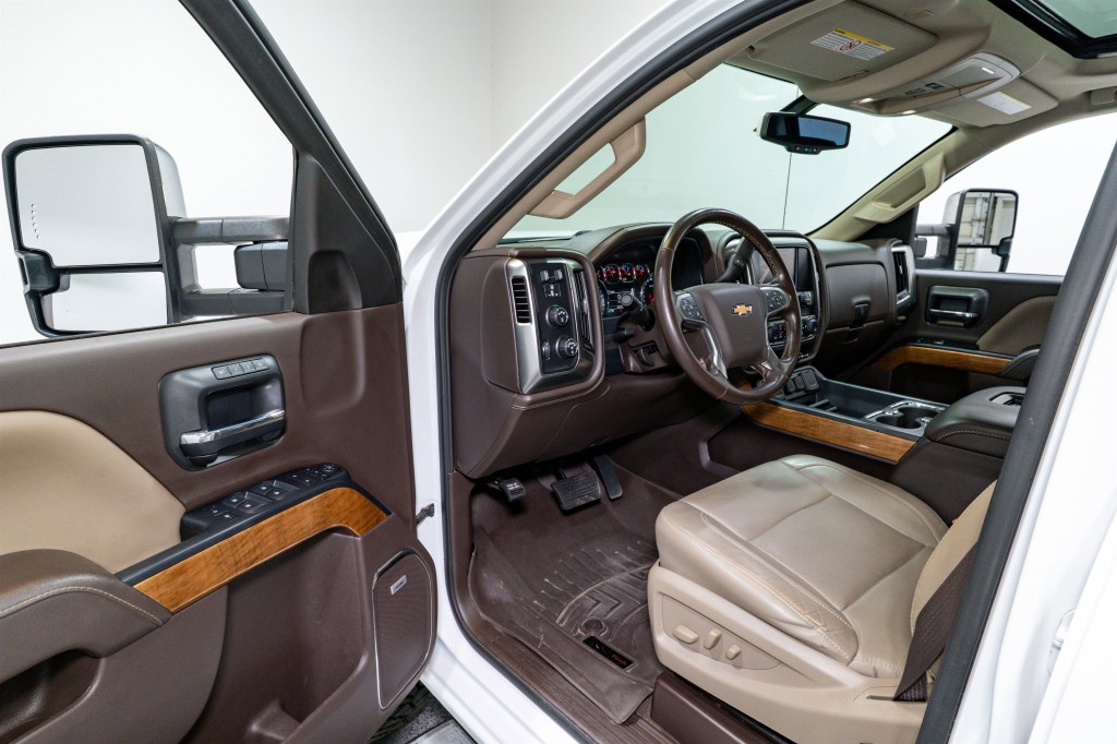 2019 Chevrolet Silverado 1500 Image 14