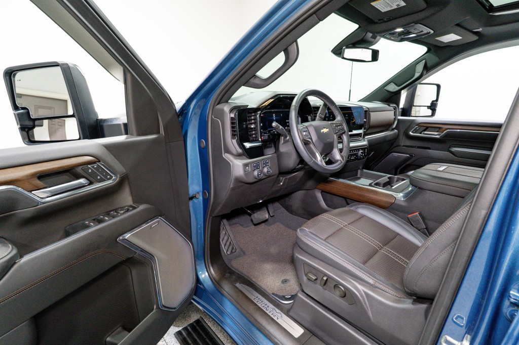 2024 Chevrolet Silverado 1500 Image 17