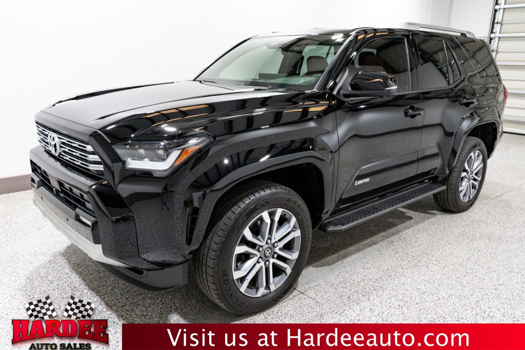 2025 Toyota 4Runner Image 2