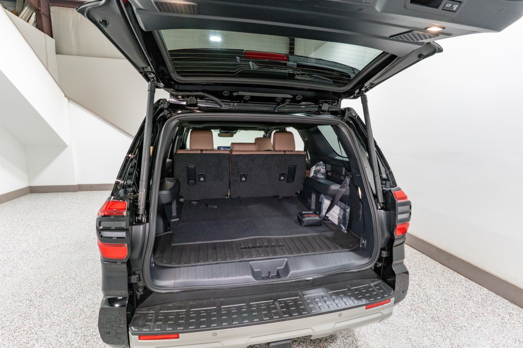 2025 Toyota 4Runner Image 36
