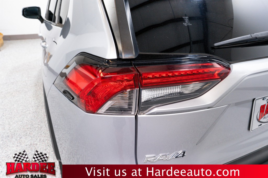 2019 Toyota Rav4 Image 9
