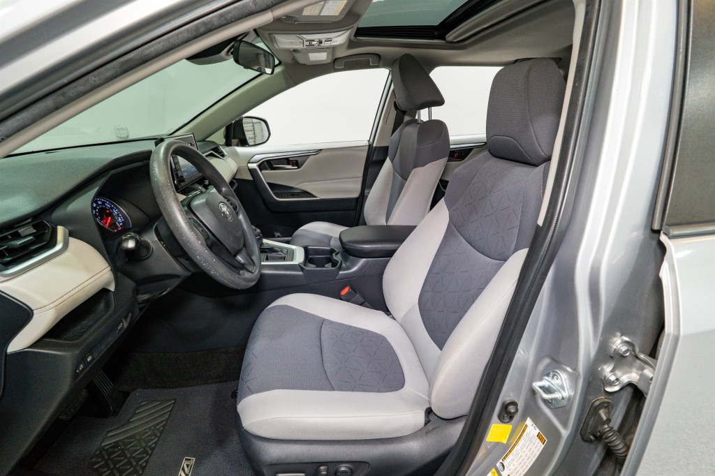 2019 Toyota Rav4 Image 15