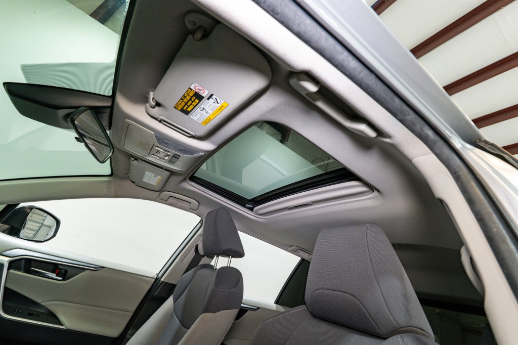2019 Toyota Rav4 Image 16