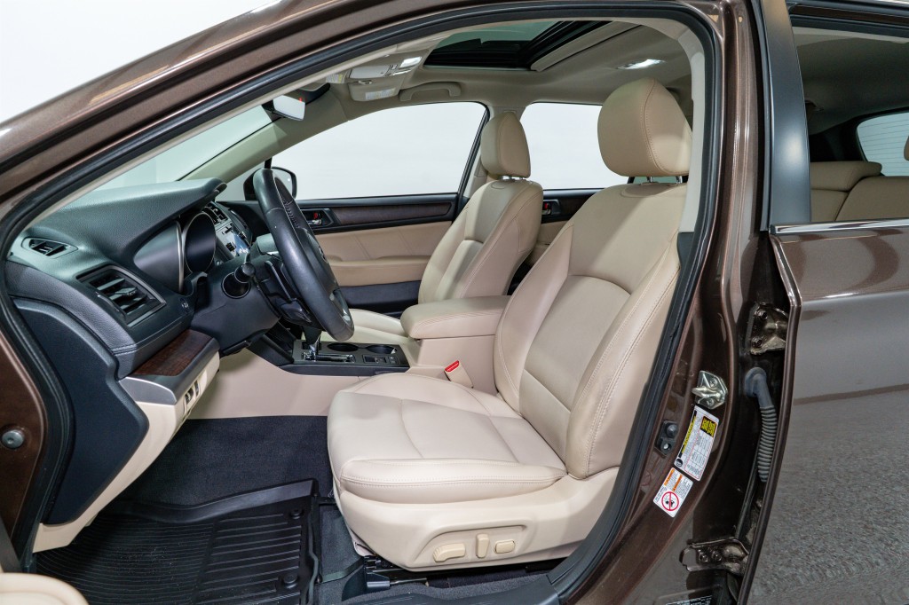 2019 Subaru Outback Image 16
