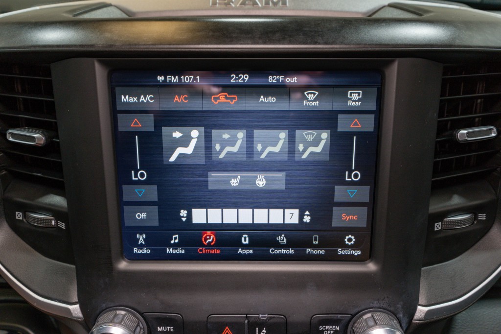 2021 RAM 1500 Image 17