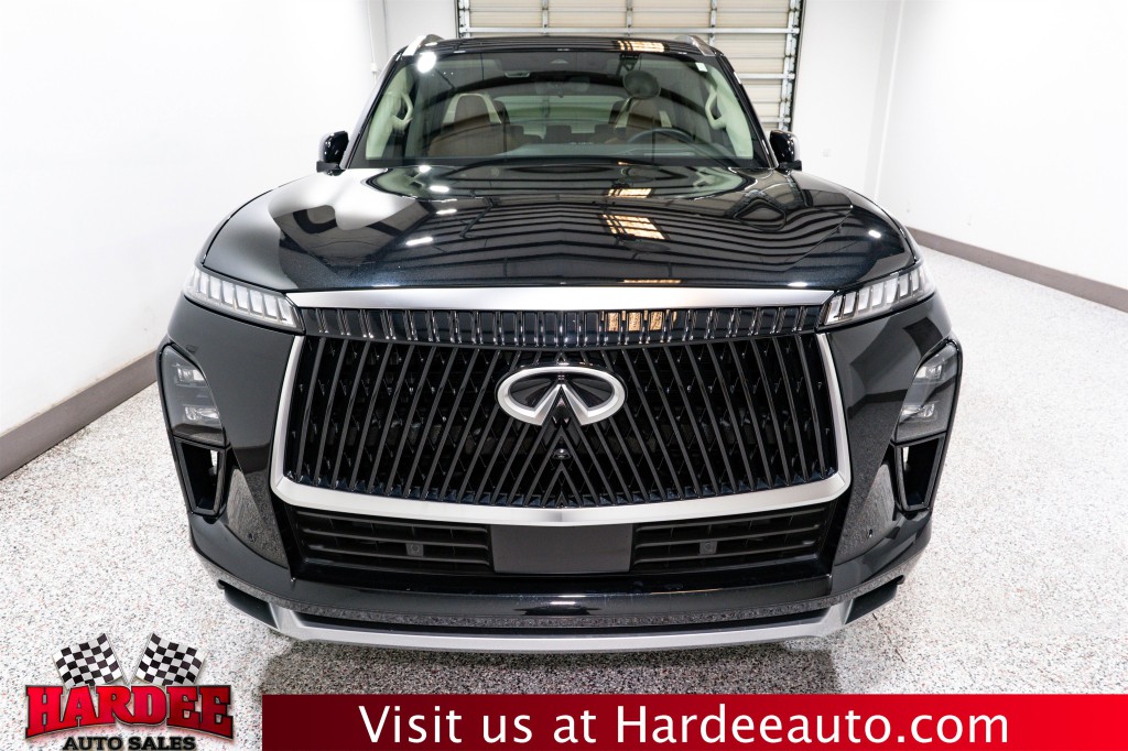 2025 INFINITI QX80 Image 7
