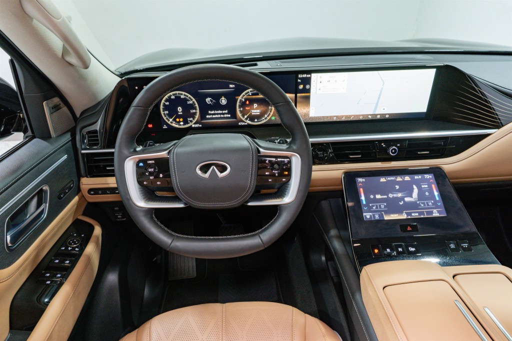 2025 INFINITI QX80 Image 11