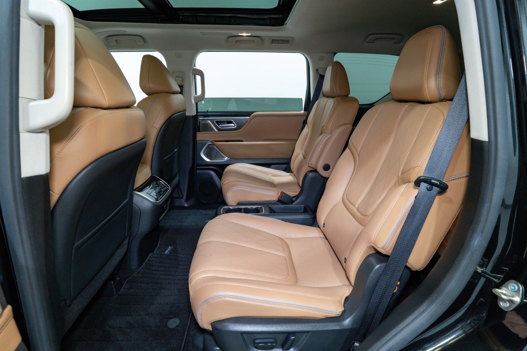 2025 INFINITI QX80 Image 35