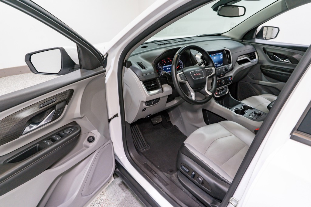 2024 GMC Terrain Image 12